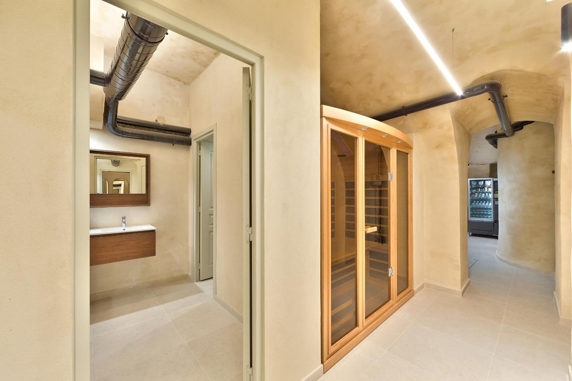 Urban Flat 72 - Pretty 3 Bedroom Flat - Triangle D Or